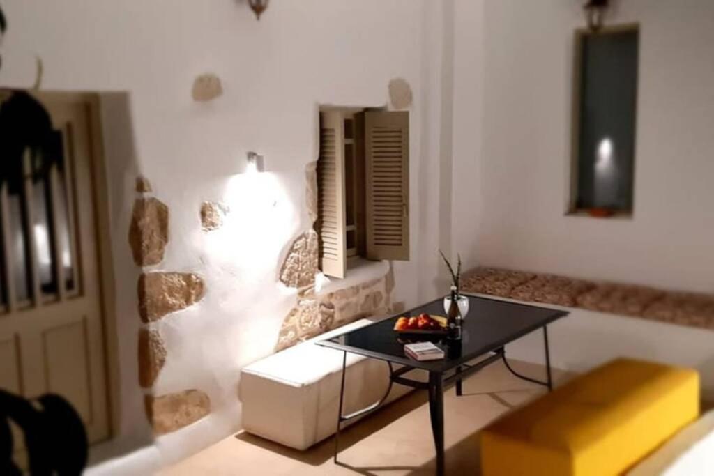 Sonia'S Luxury Apartment With Jacuzzi Kamilari Exterior photo