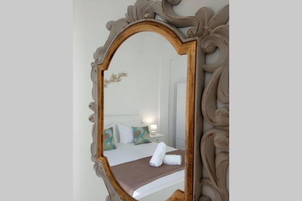 Sonia'S Luxury Apartment With Jacuzzi Kamilari Exterior photo