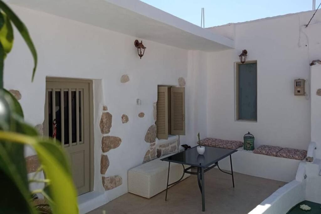Sonia'S Luxury Apartment With Jacuzzi Kamilari Exterior photo