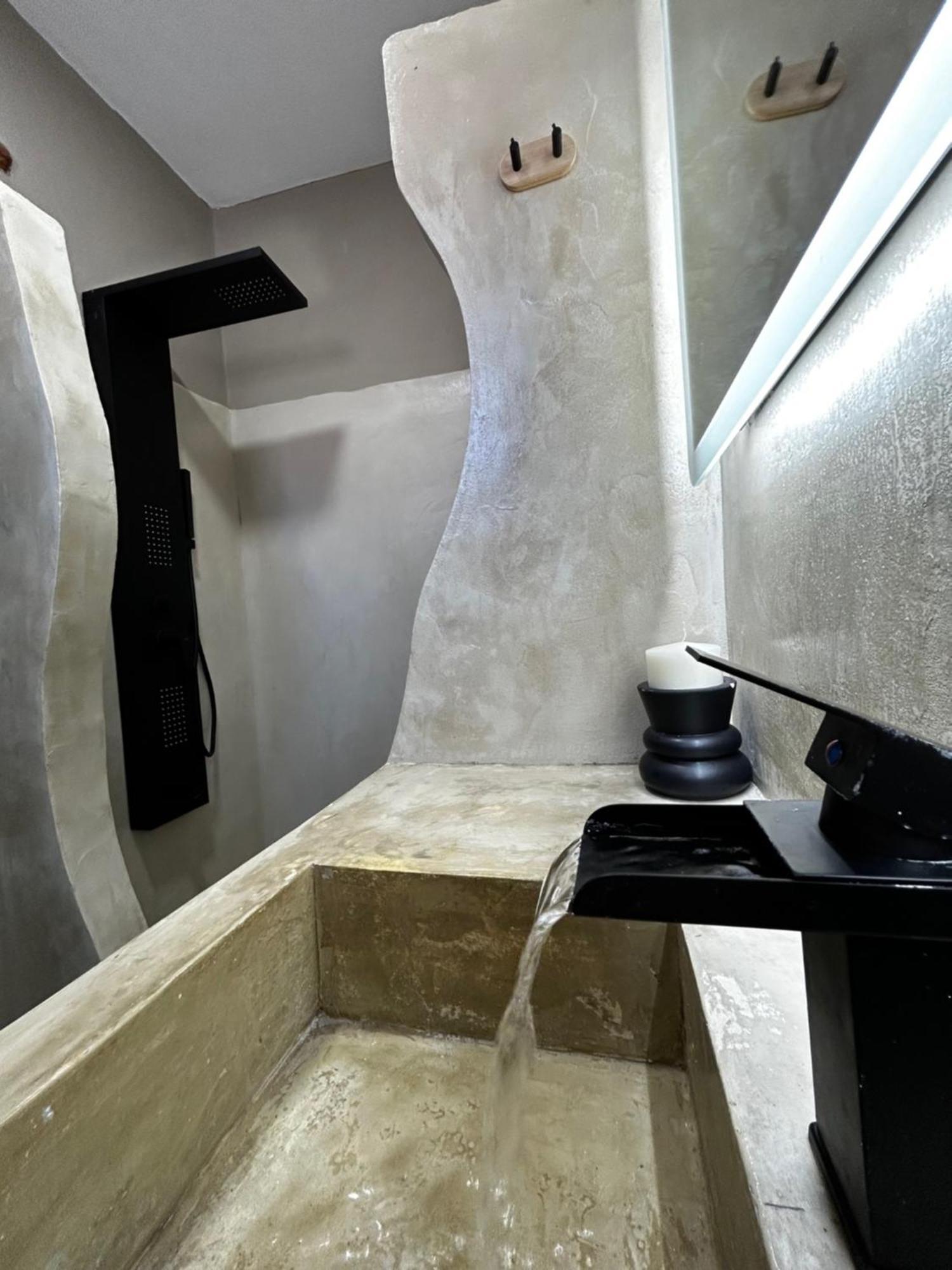 Sonia'S Luxury Apartment With Jacuzzi Kamilari Exterior photo