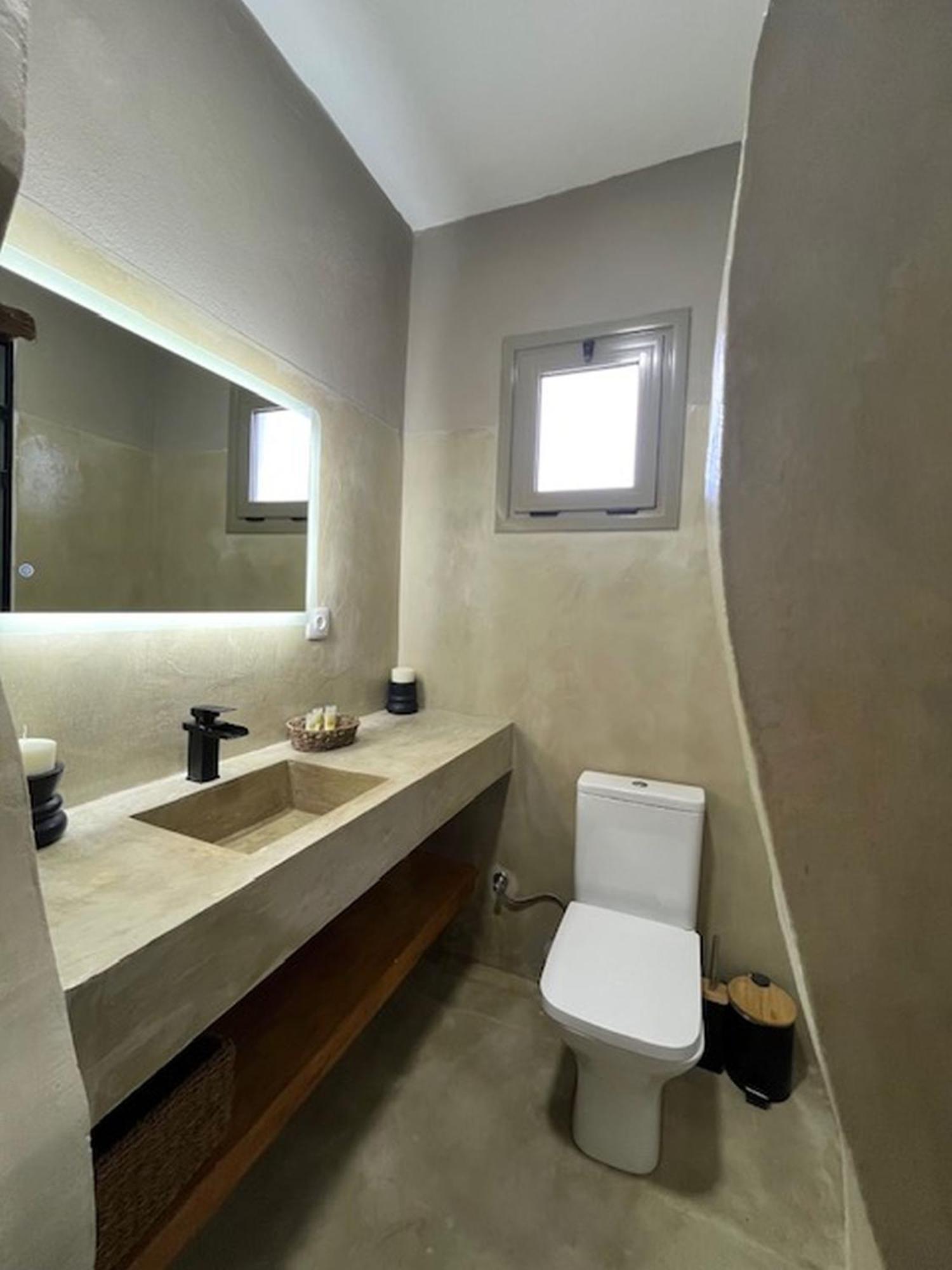 Sonia'S Luxury Apartment With Jacuzzi Kamilari Exterior photo